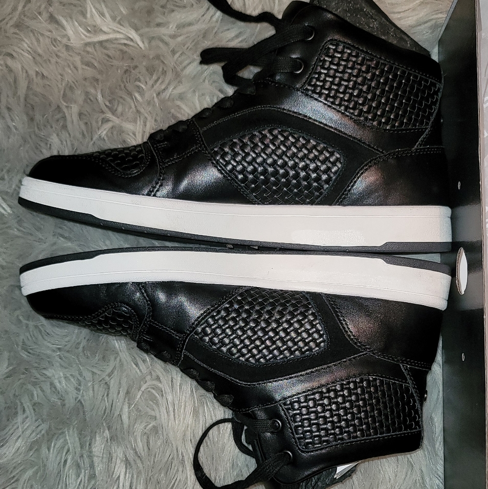 DKNY Malone